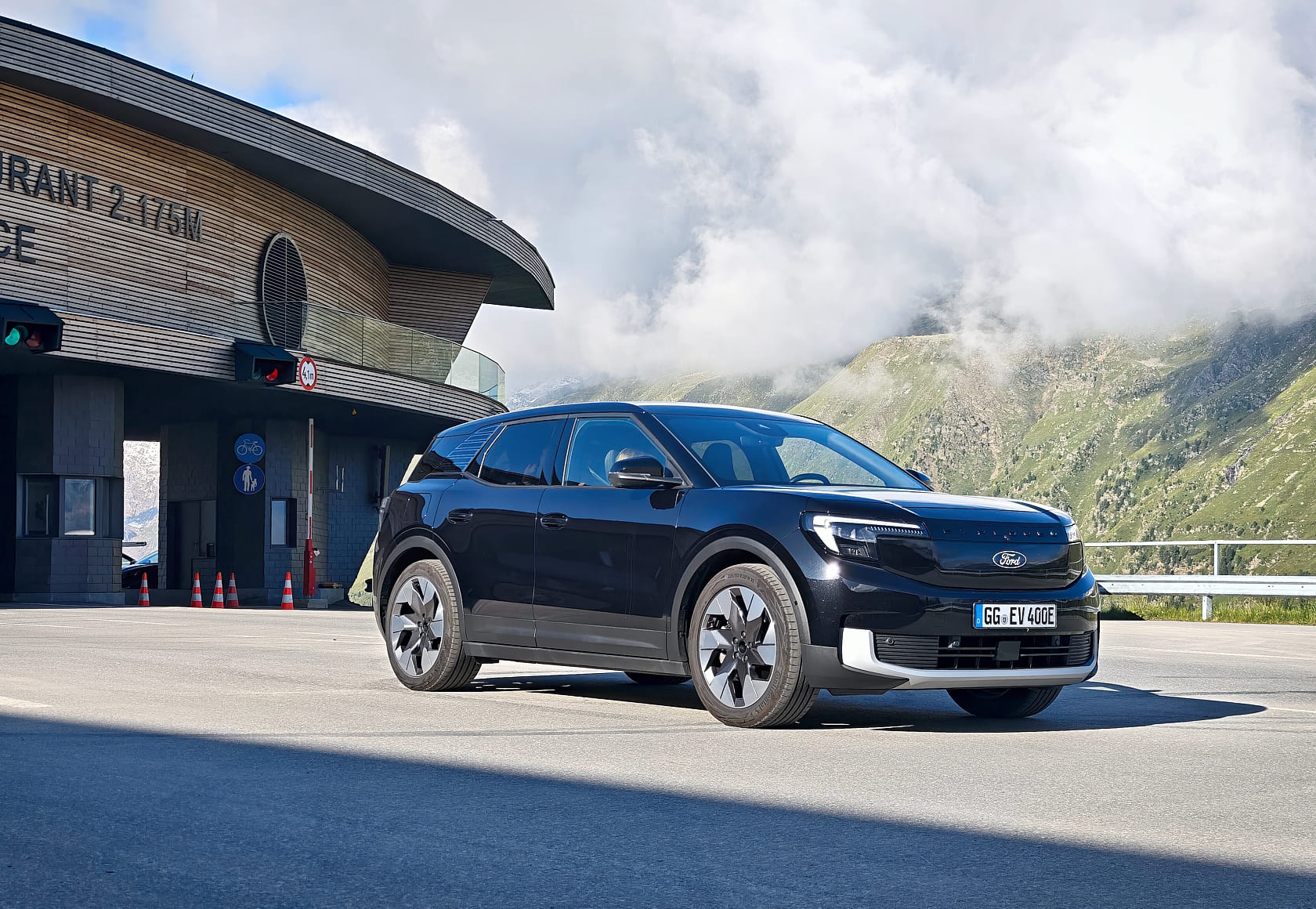 Ford Explorer EV Premium Allrad Extended