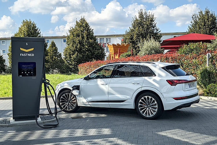 Audi e-tron