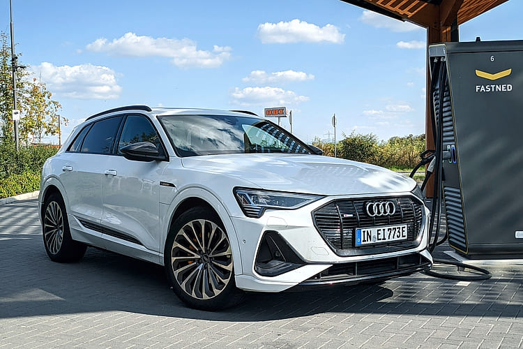 Audi e-tron