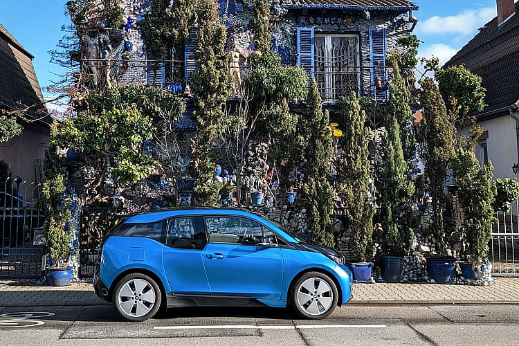 BMW i3