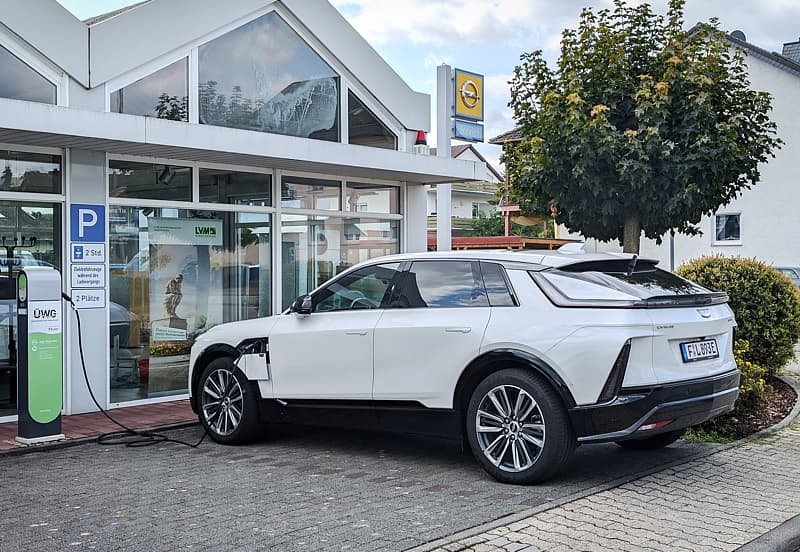 Cadillac LYRIQ