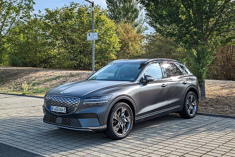 Genesis Electrified GV70