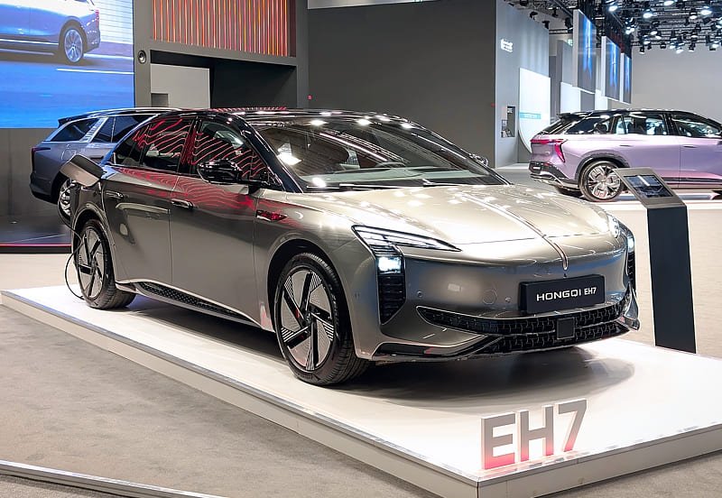 Hongqi EH7