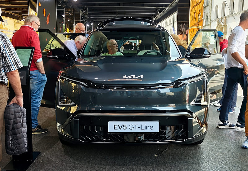 KIA EV5