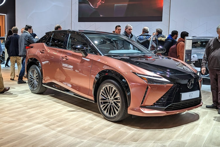 Lexus RZ