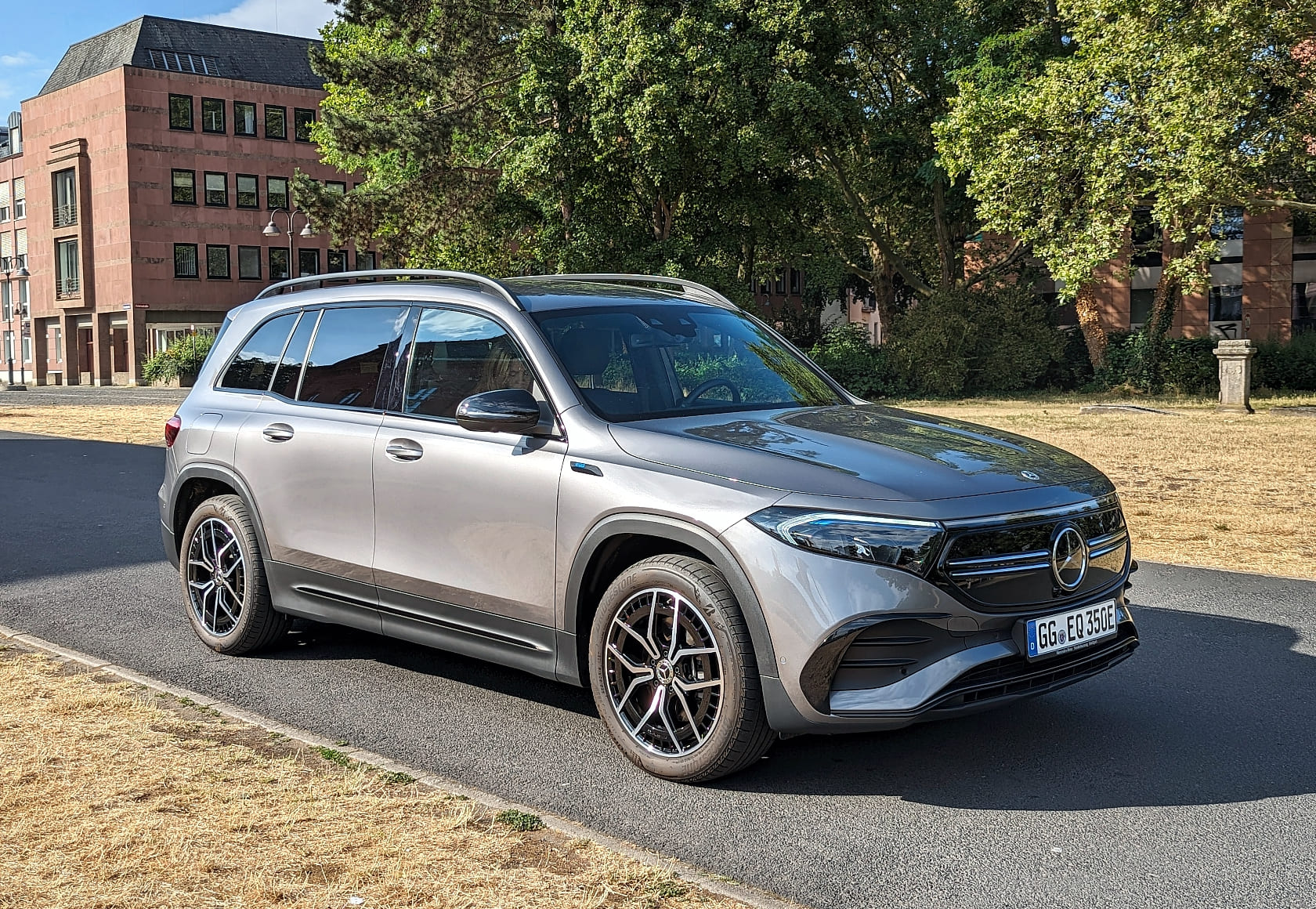 Fahrbericht Mercedes-EQB 350 4MATIC AMG Line