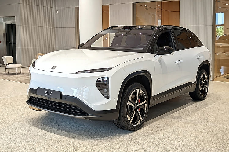 NIO EL7