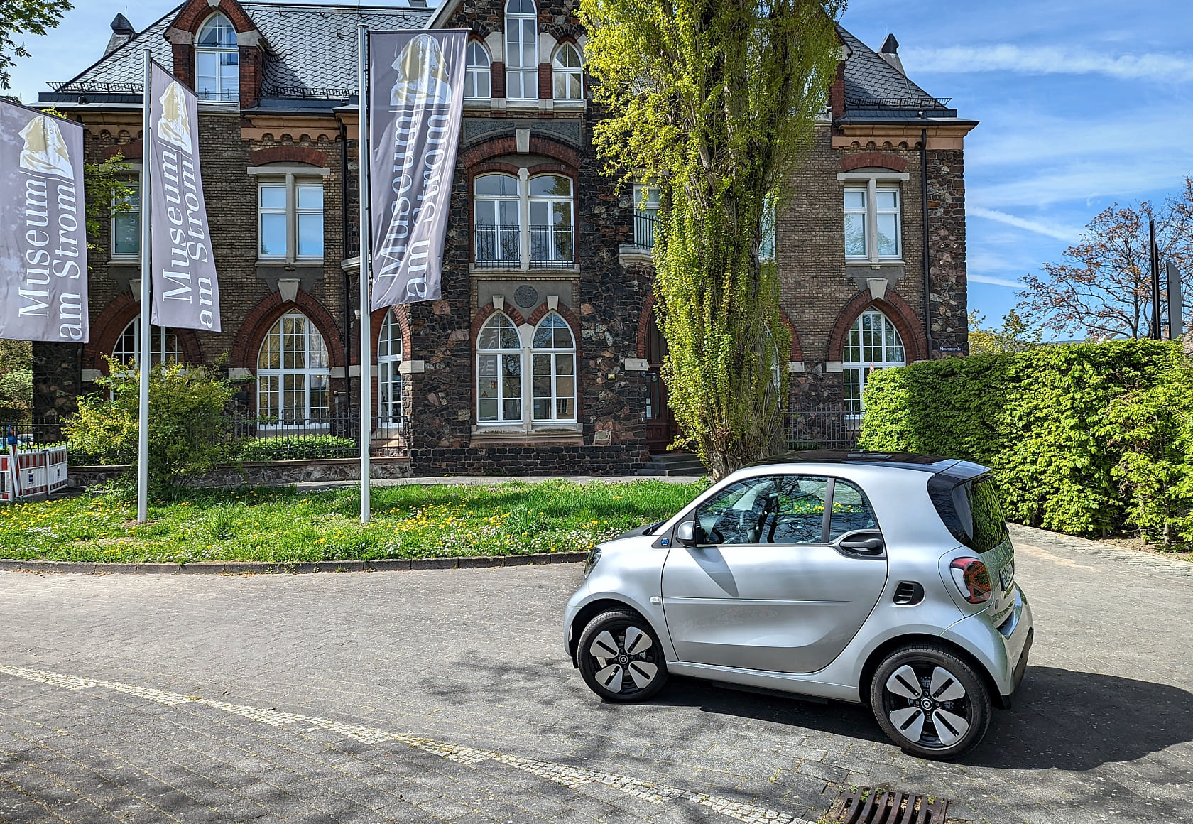 smart EQ fortwo Facelift mit 22 kW-Lader
