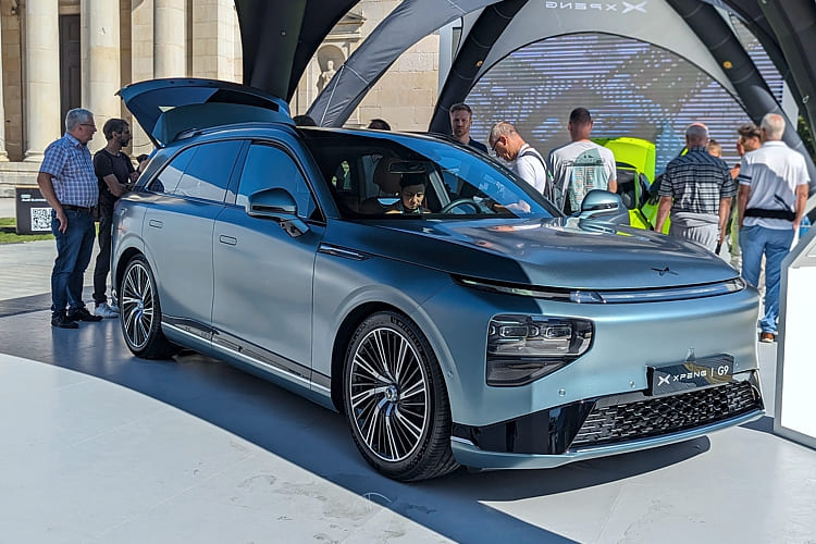 Xpeng G9